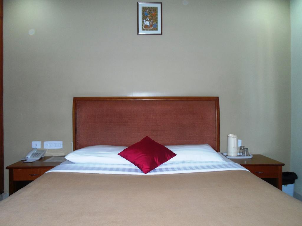 The Chakrie Residency Hotel Tirupati Exterior foto