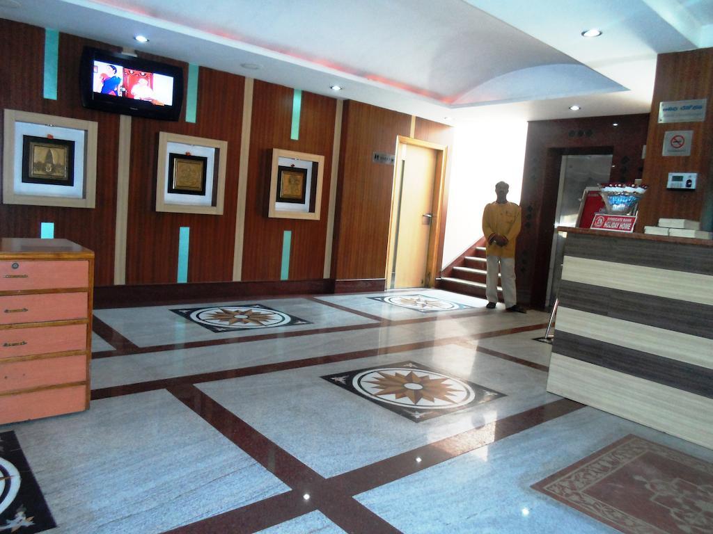 The Chakrie Residency Hotel Tirupati Exterior foto